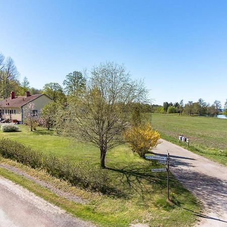 Bruksgarden Bed&Breakfast Undenäs Екстериор снимка